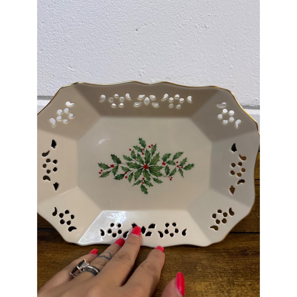 Lenox Holiday Pierced Rectangular Dish Holly Berry Gold Trim Ivory China USA